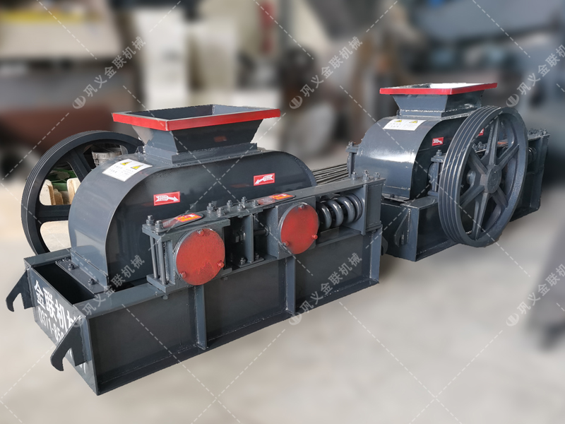 2pg400*250小型對(duì)輥破碎機(jī)發(fā)往湖南長(zhǎng)沙