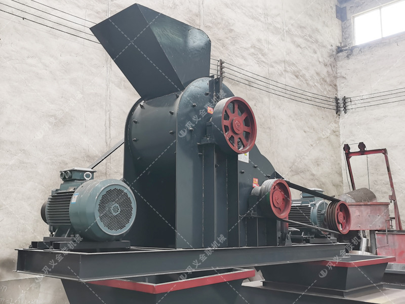 SCF800*800雙級粉碎機兩臺發(fā)往廣西南寧破碎鐵礦