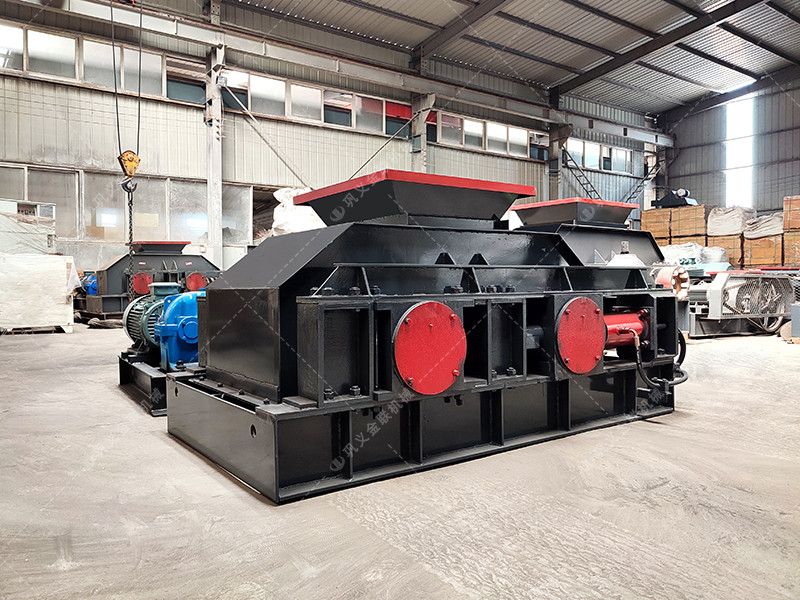 全自動(dòng)液壓對(duì)輥破碎機(jī)發(fā)貨圖片