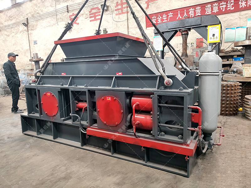 2PG1208液壓對輥破碎機發(fā)貨 發(fā)往浙江