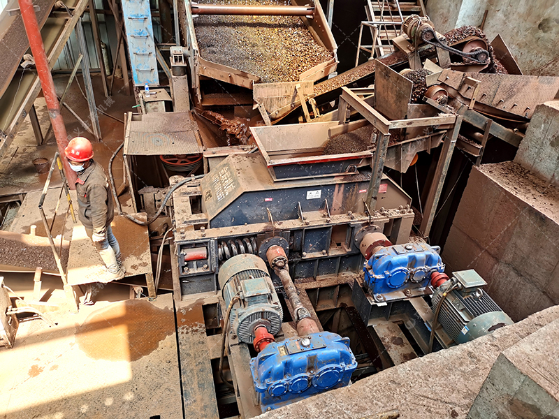 如何從網(wǎng)上找到好的對(duì)輥制砂機(jī)品牌廠家？