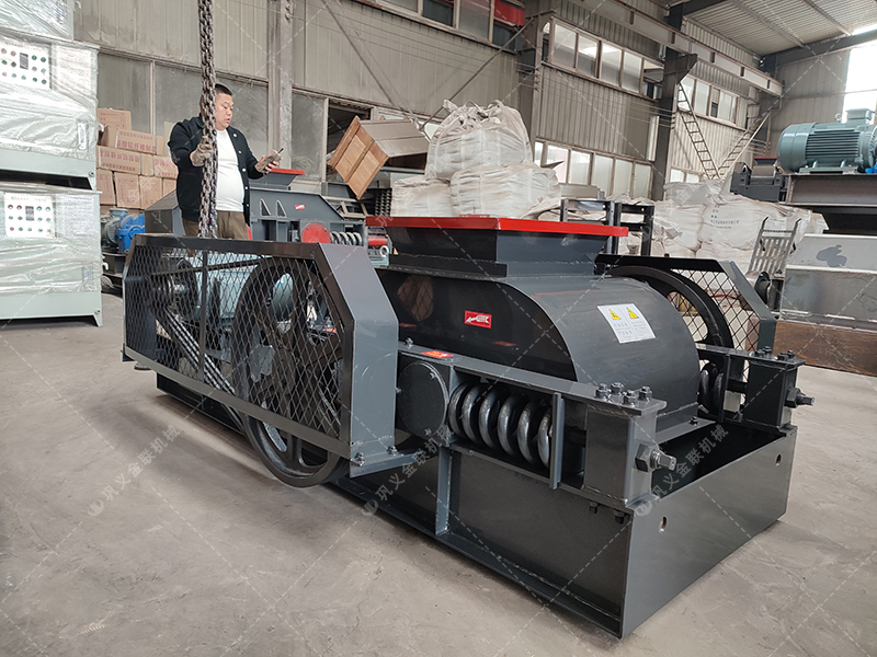 狼牙破碎機(jī)是什么設(shè)備？在哪些行業(yè)中有廣泛應(yīng)用？