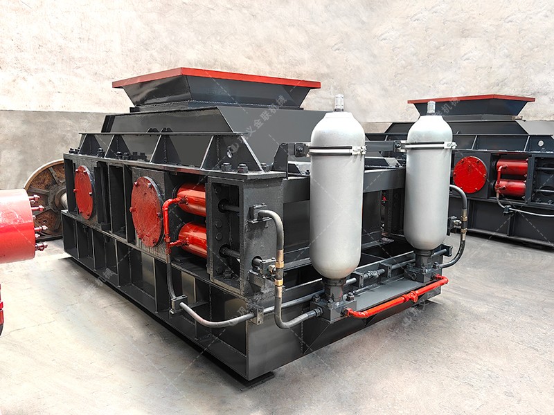 如何正確操作石英石對輥制砂機以提高生產(chǎn)效率？